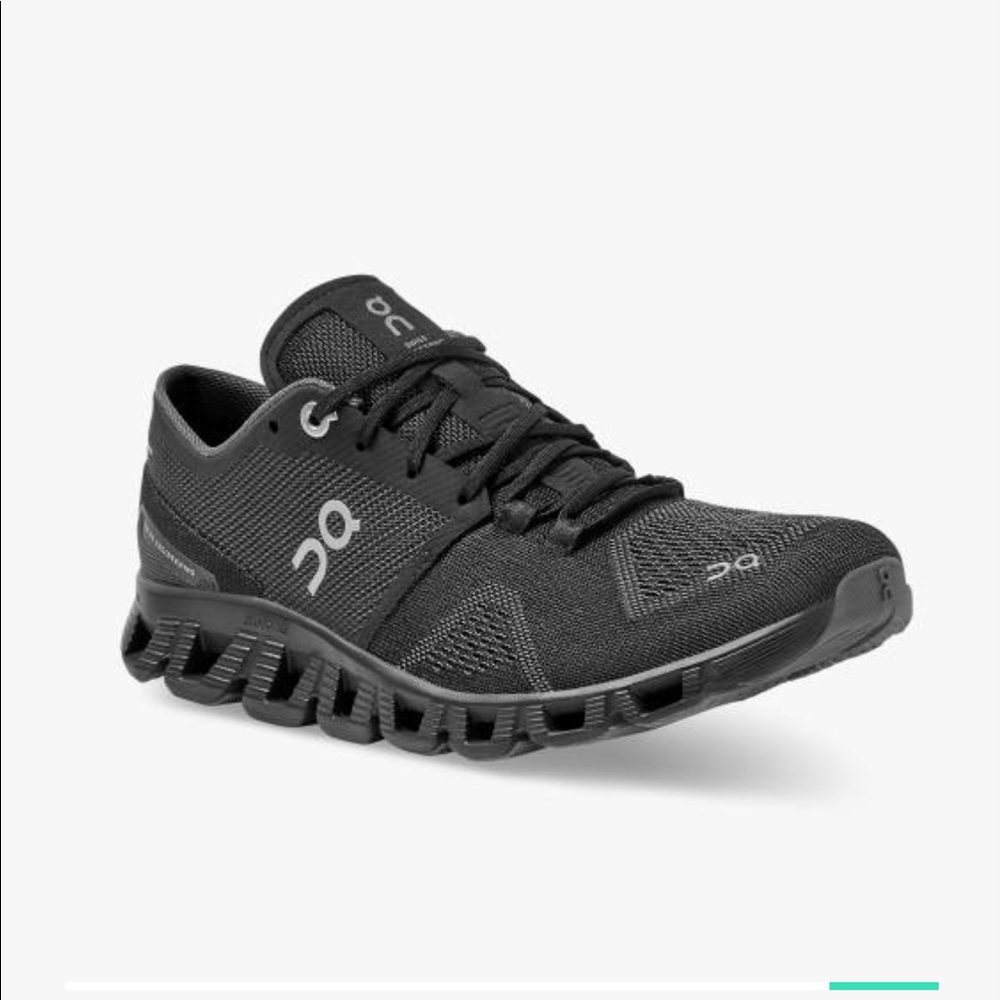 ON running Cloud X womens 7